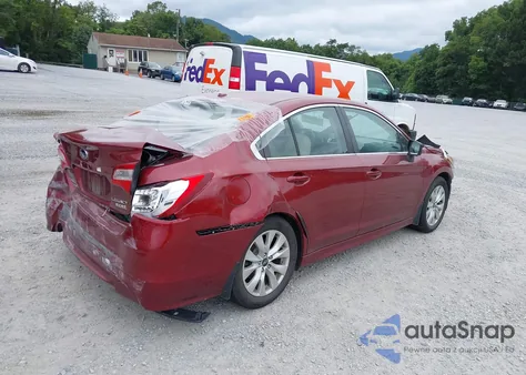 2015 Subaru Legacy 2.5I Premium z USA, uszkodzony, nr VIN 4S3BNAE60F3005557